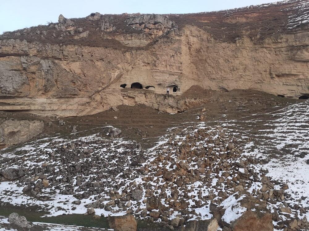 Пещеры Сюндю, ставшие укрытием для азербайджанцев от армянского терроризма