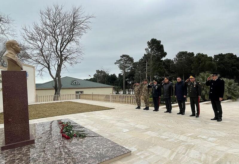 Грузинская делегация посетила воинские части Азербайджана