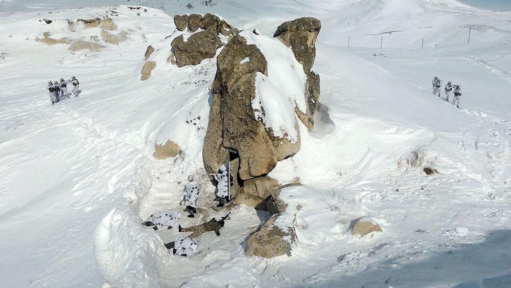 Учения азербайджанского спецназа в Нахчыване