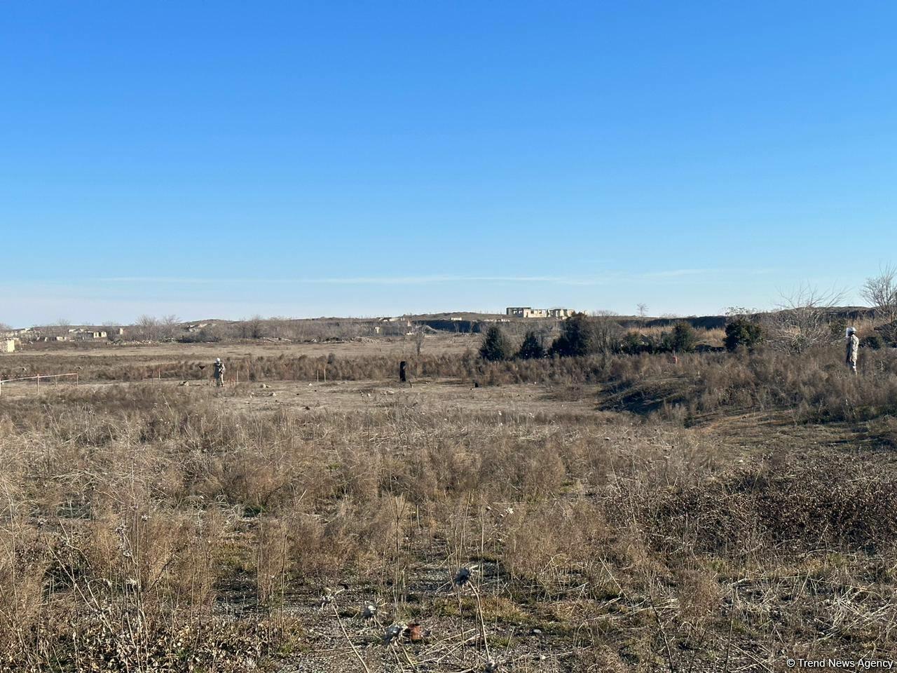 Ermənilər Füzulidə kütləvi məzarlıqların ətrafını minalayıb