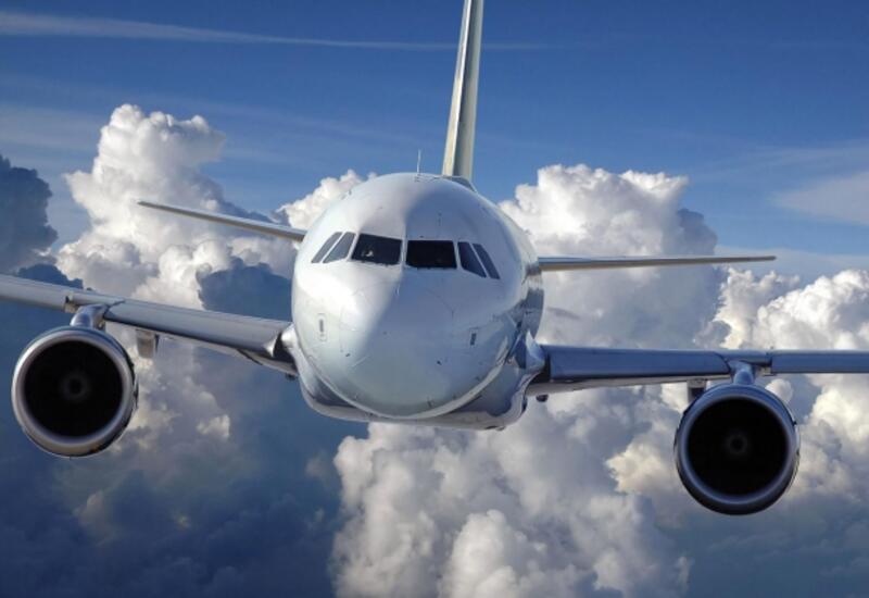 Самолет тайваньской авиакомпании «EVA Air» совершил вынужденную посадку в Баку
