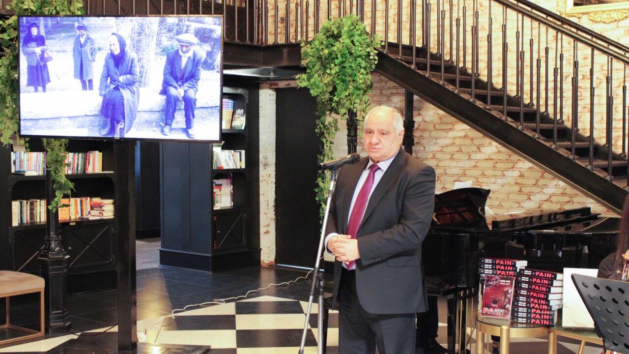 Картины французского художника, посвященные Ходжалинскому геноциду, представлены в Бакинском книжном центре