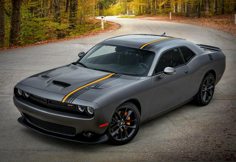 Dodge намекнул на биоэтаноловый Challenger