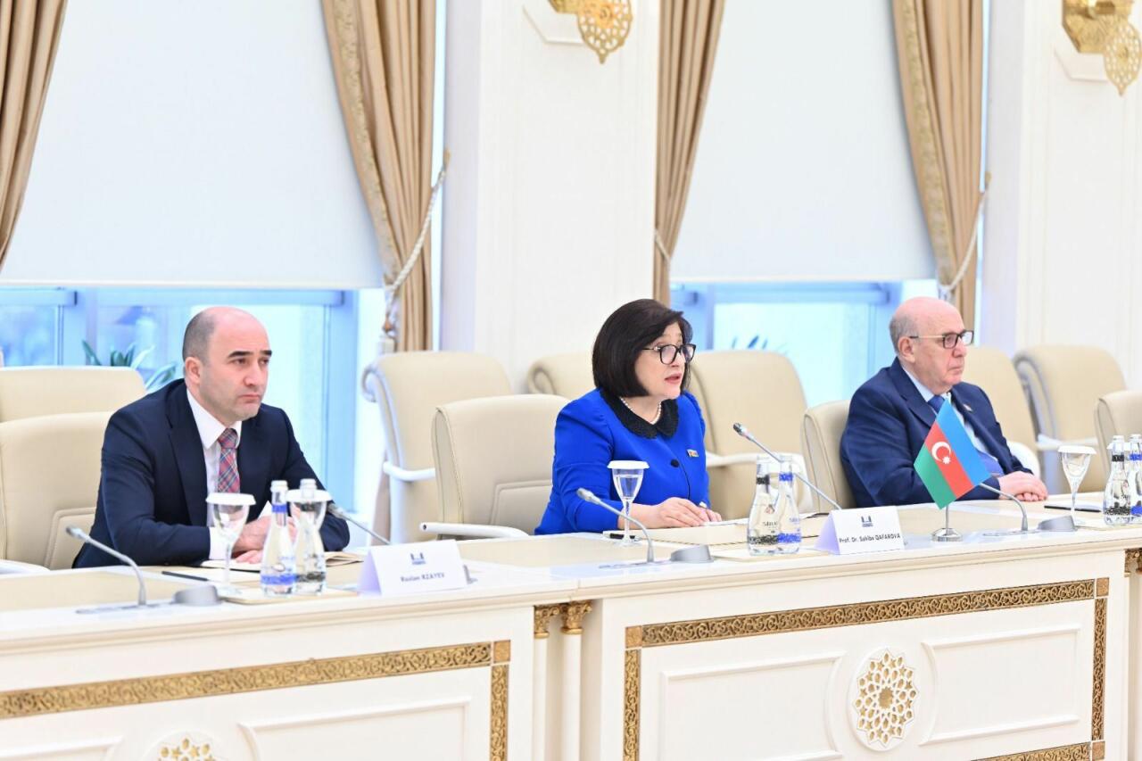 Sahibə Qafarova Kuba Respublikasının vitse-prezidenti ilə görüşüb
