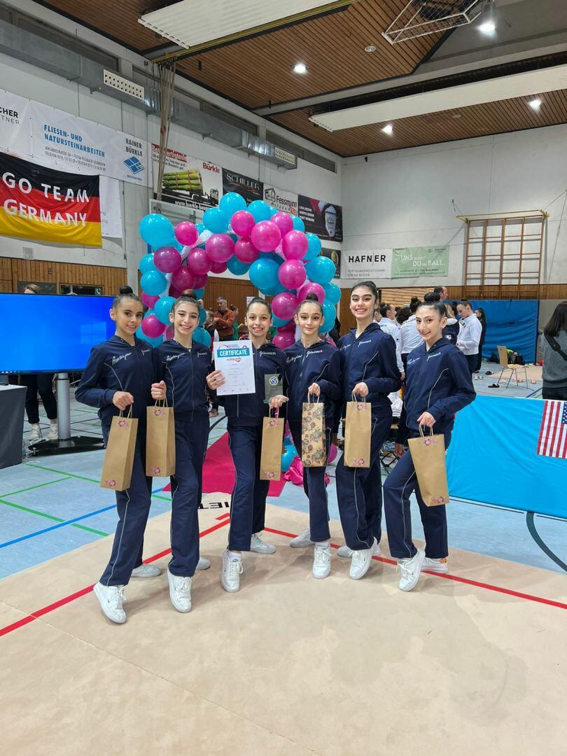 Gimnastlarımız Almaniyada keçirilən beynəlxalq turnirdə gümüş medal qazanıblar