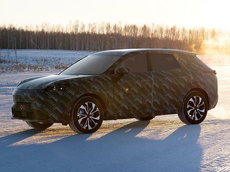 Geely выпустит премиальный гибридный кроссовер Lynk&Co 08