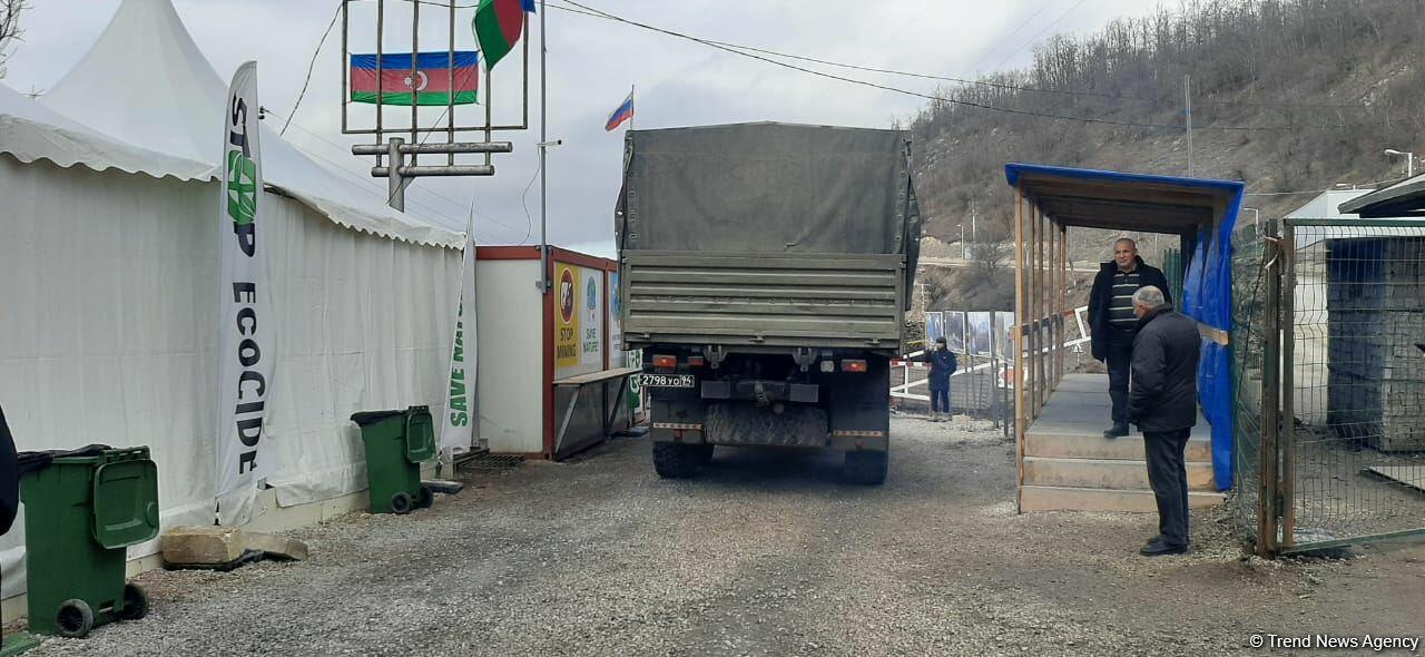 Sülhməramlılara aid daha 3 avtomobil Laçın yolundan maneəsiz keçib