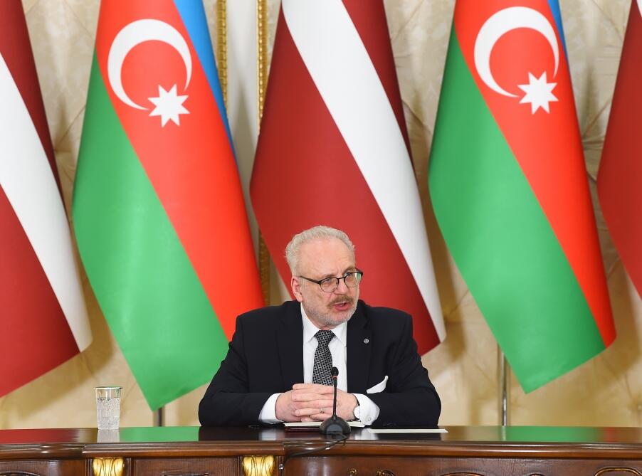 Azərbaycan və Latviya prezidentləri mətbuata bəyanatlarla çıxış ediblər