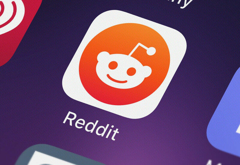 Исходный код нейросети LLaMA от Meta* утек в сеть