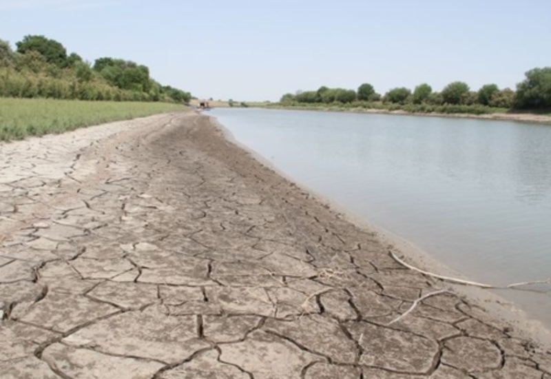 Названы причины снижения уровня воды в Куре