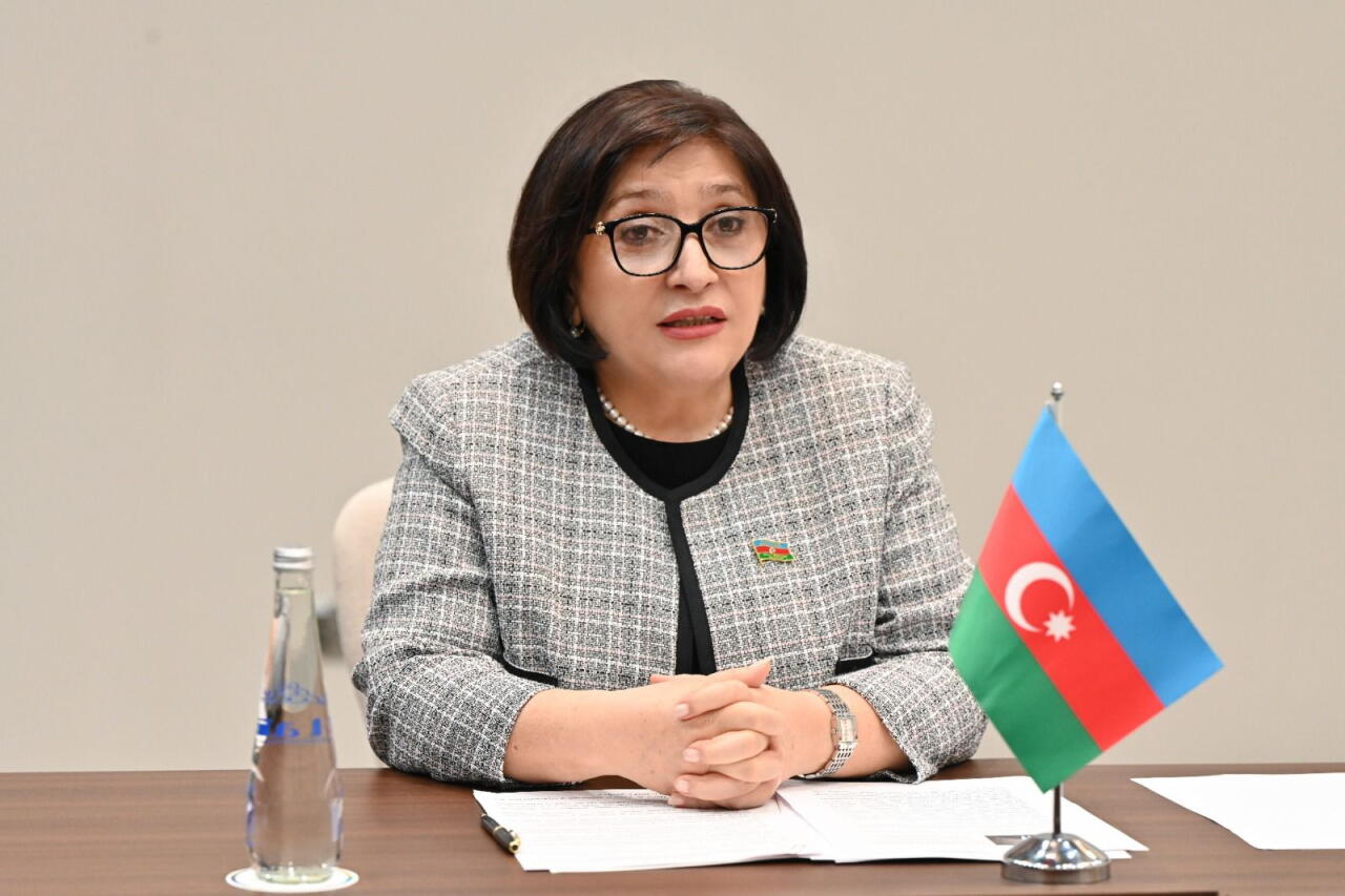 Milli Məclisin sədri Bəhreyndə bir sıra ölkələrin parlament rəhbərləri ilə görüşüb