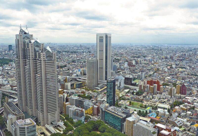 В Токио сняли маску с местной достопримечательности