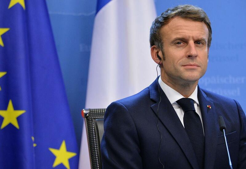 Makronun korsikalılara qarşı