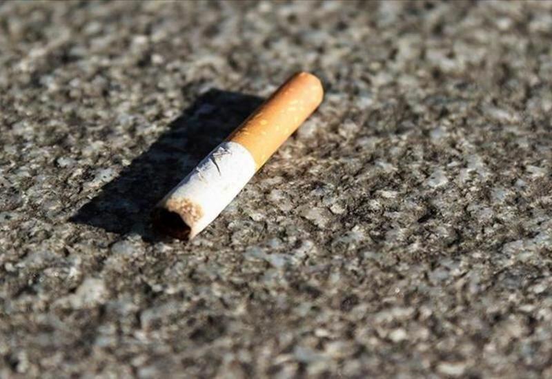 В Баку начали штрафовать за брошенный на улице окурок