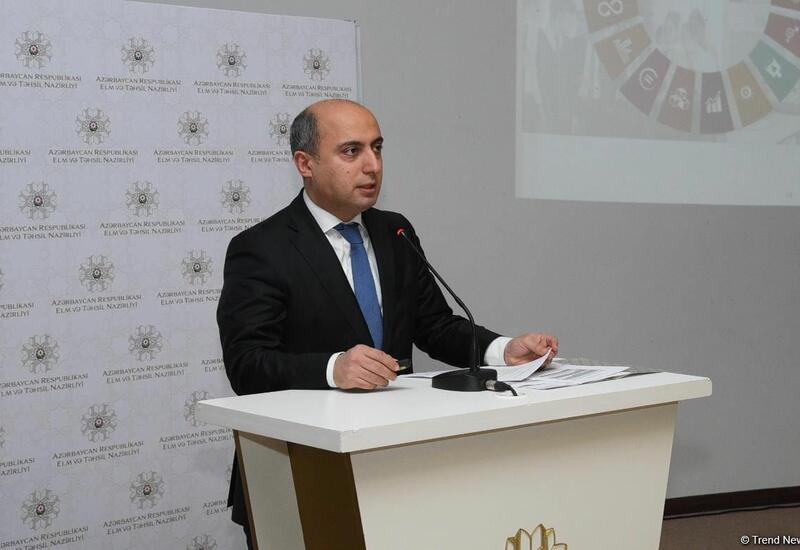 Minlərlə saxta diplomu olan adamlar ortaya çıxır