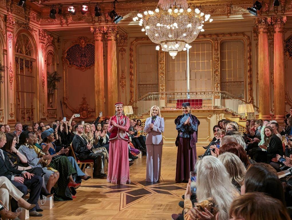 Коллекция Гюльнары Халиловой "Карабах" вызвала большой интерес на Стокгольмской международной выставке моды