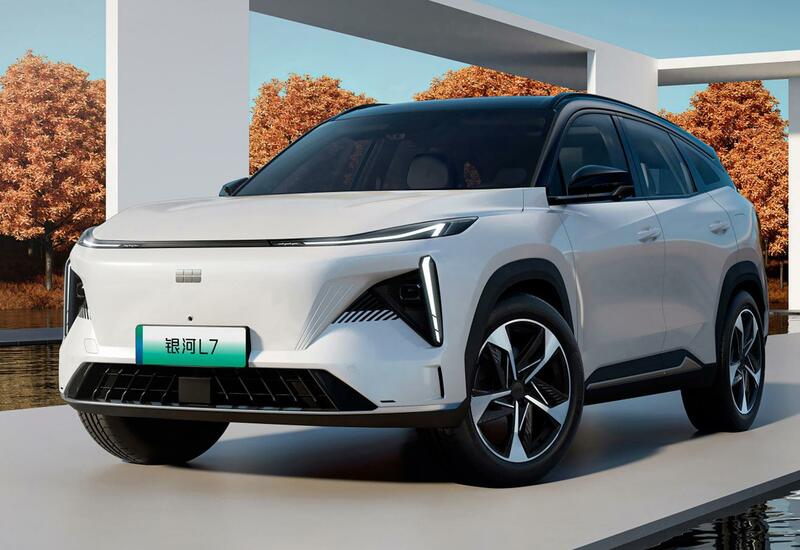 Geely раскрыл оснащение нового премиального кроссовера