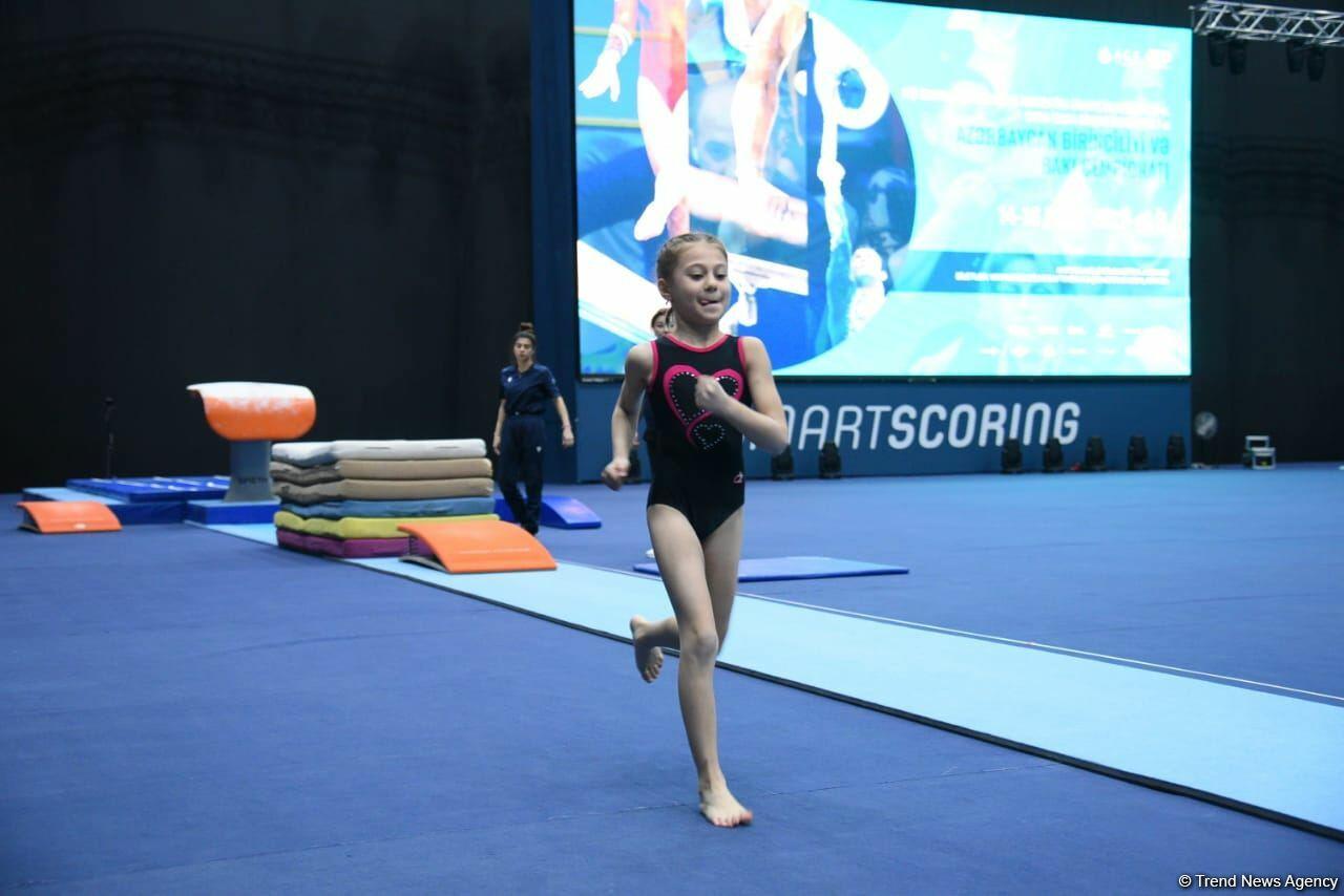 Дан старт первенству Азербайджана и чемпионату Баку по спортивной и акробатической гимнастике
