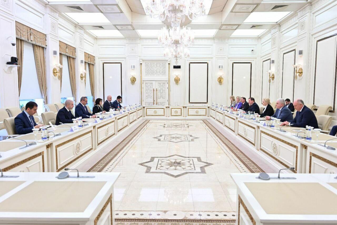 Сахиба Гафарова встретилась с председателем Народного собрания Республики Дагестан РФ