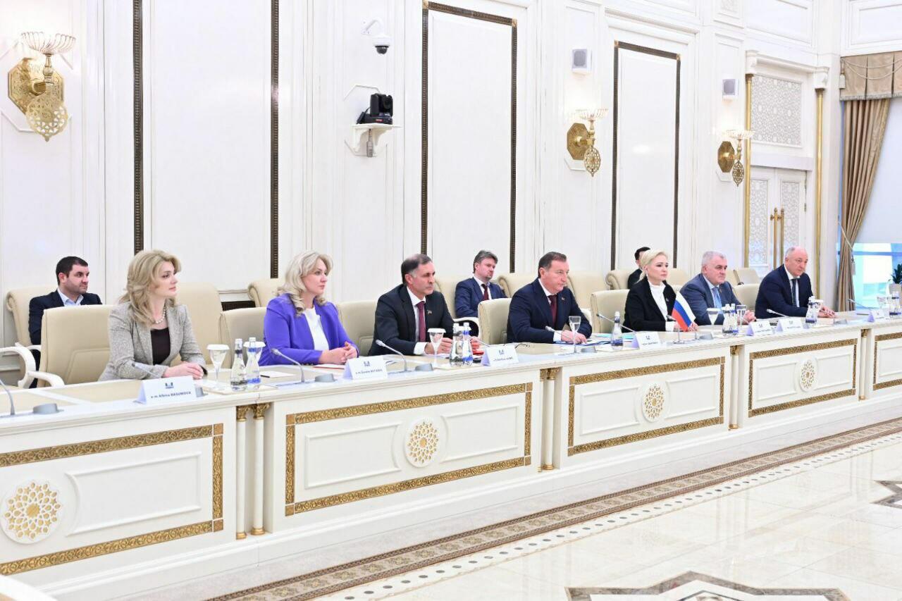 Сахиба Гафарова встретилась с председателем Народного собрания Республики Дагестан РФ