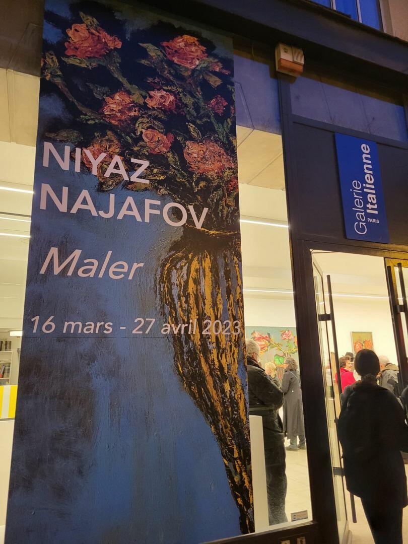В Париже открылась выставка "Maler" азербайджанского художника Нияза Наджафова