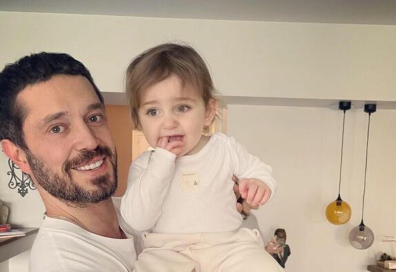 Saç əkdirən Murat Boz son halını paylaşdı