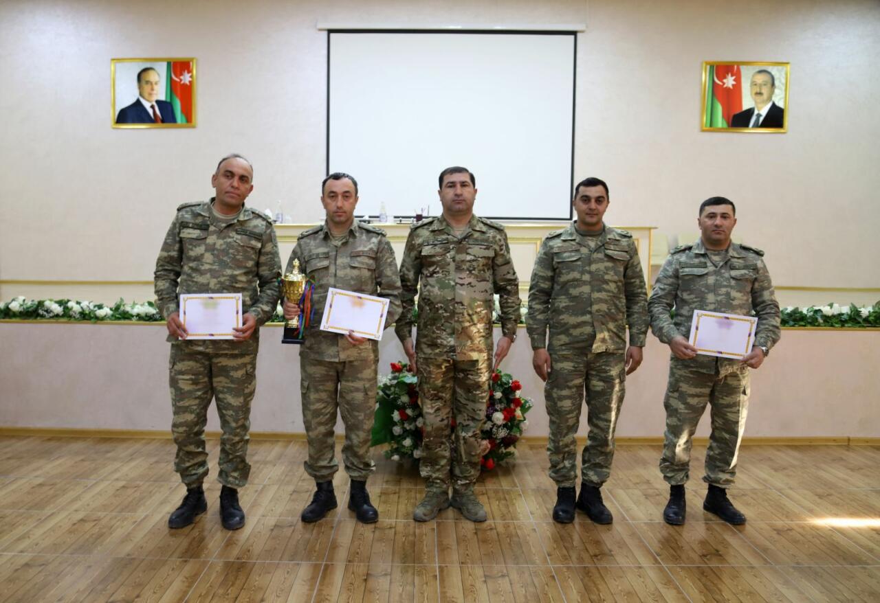 В Сухопутных войсках Азербайджана проведено первенство по военизированному кроссу