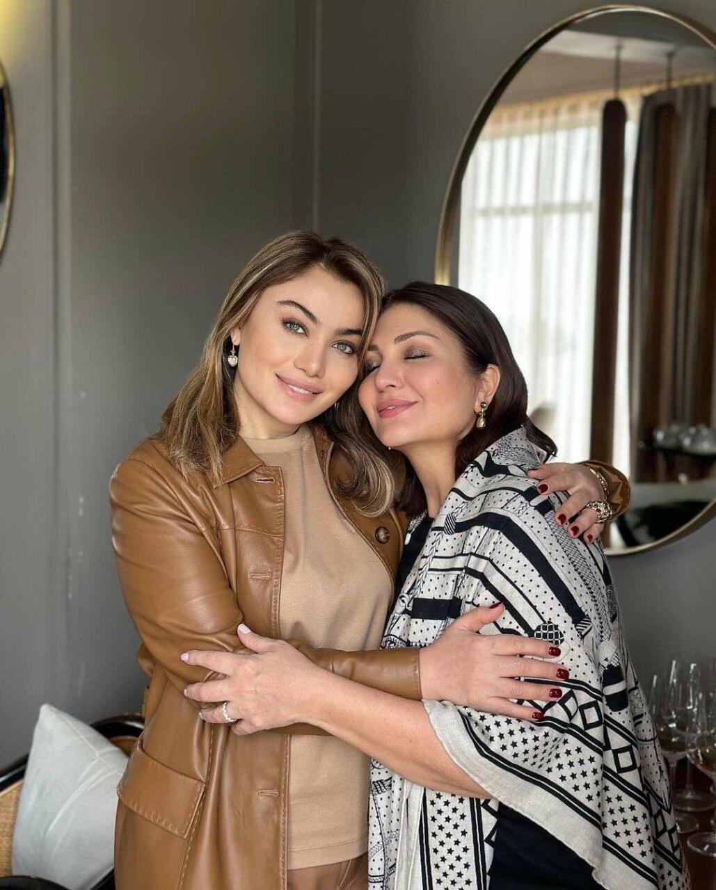 Sibel Can Bakıya gəldi