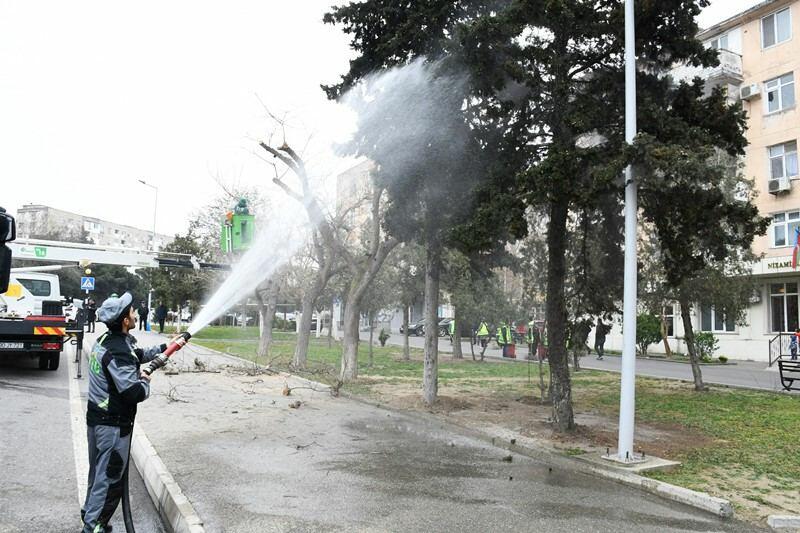 Bu gün Bakının 550 küçəsi yuyulub