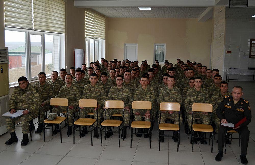 Представители Аппарата омбудсмена Азербайджана посетили №-скую воинскую часть