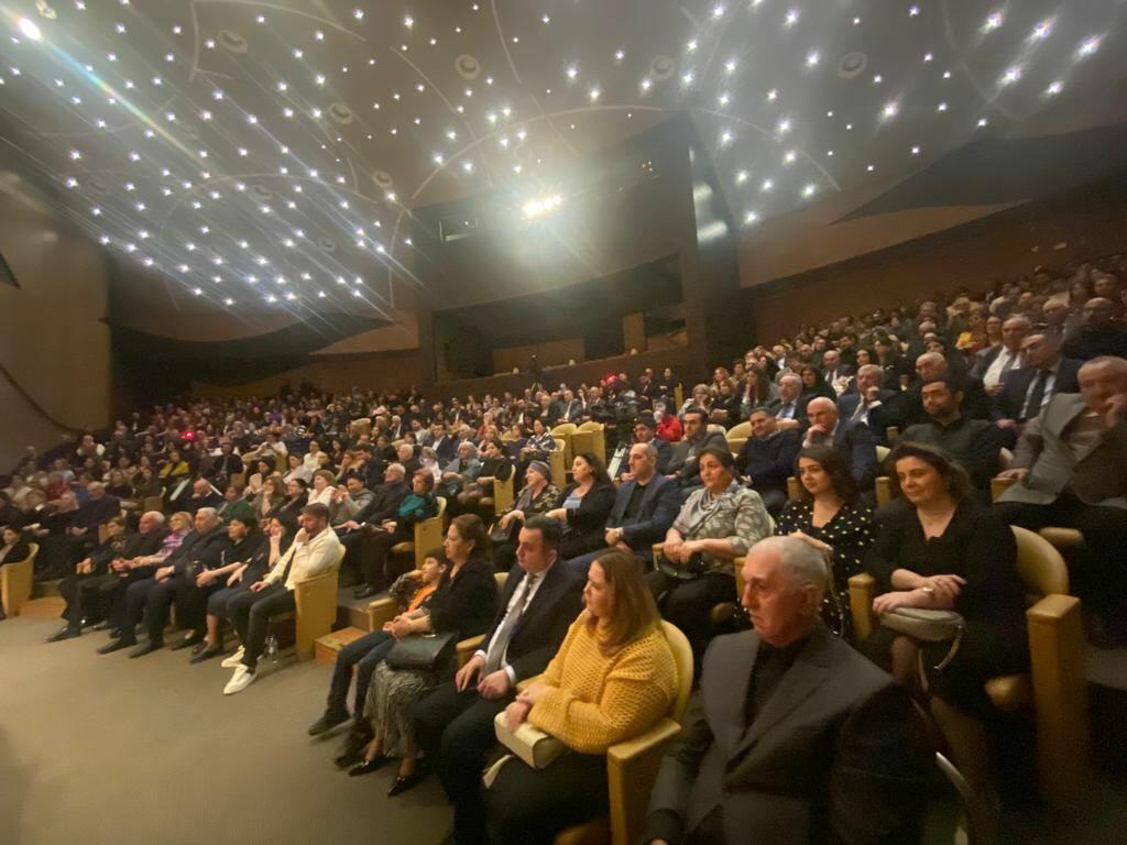 Юбилей Арифа Бабаева отметили на сцене Международного центра мугама