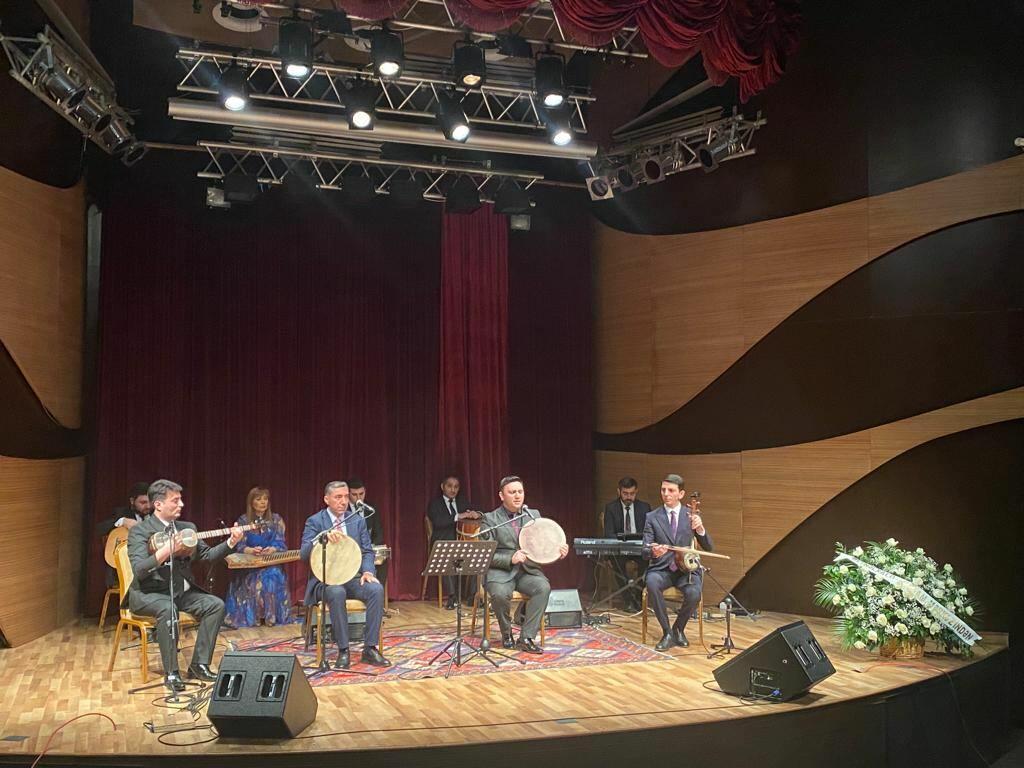 Юбилей Арифа Бабаева отметили на сцене Международного центра мугама