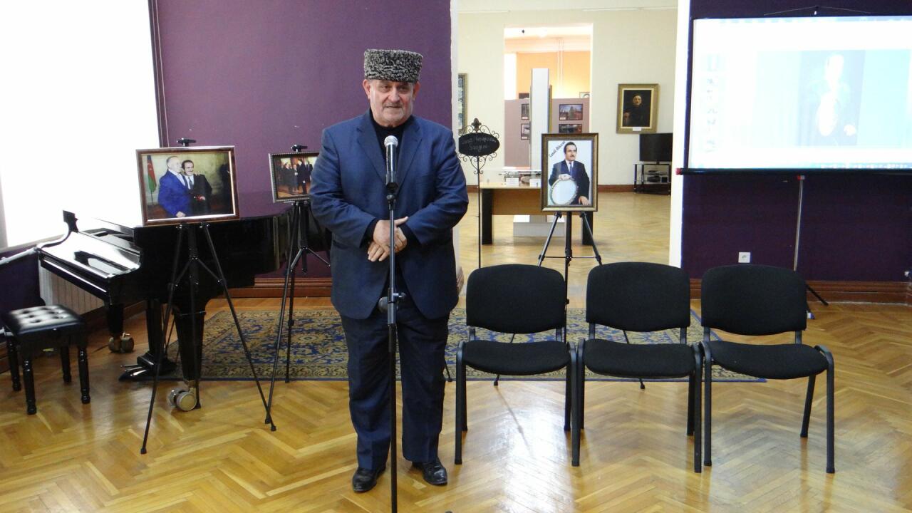 В Баку прошел вечер памяти Джанали Акберова