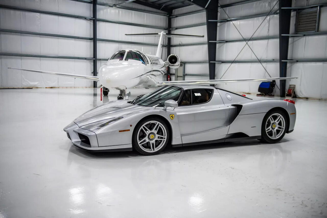Ferrari Enzo в заводской упаковке выставили на торги