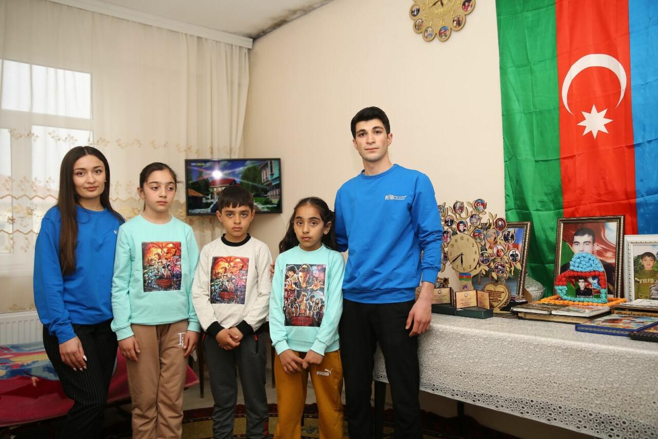 “PAŞA Holding”in “Vətən əmanətlərin keşiyindədir” layihəsi çərçivəsində şəhid ailələrinə bayram sovqatları çatdırılır