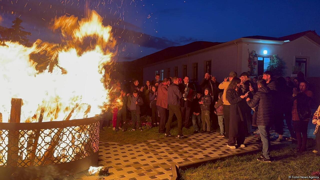 В селе Талыш разожгли праздничный костер