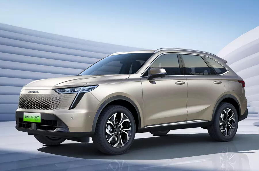Haval назвал новые кроссоверы в честь истребителя-бомбардировщика