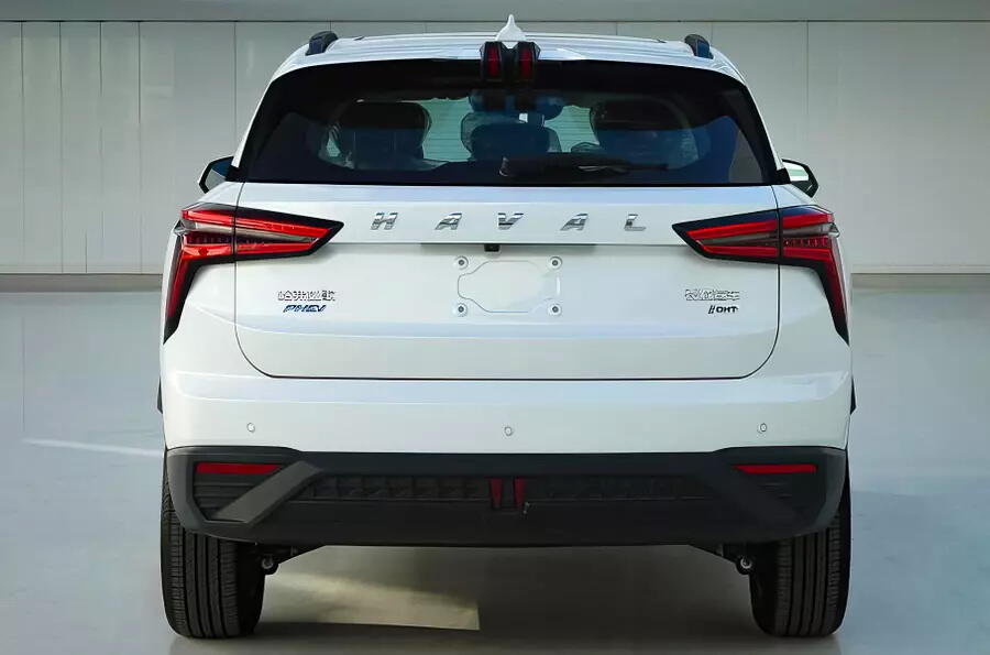 Haval назвал новые кроссоверы в честь истребителя-бомбардировщика