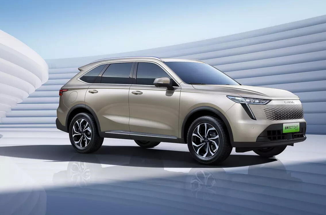 Haval назвал новые кроссоверы в честь истребителя-бомбардировщика