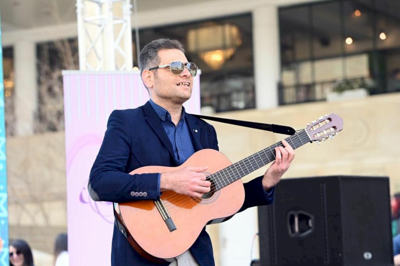 DOST İnklüziv İnkişaf və Yaradıcılıq Mərkəzi ilk dəfə İçərişəhərdə konsert layihəsini təqdim edib