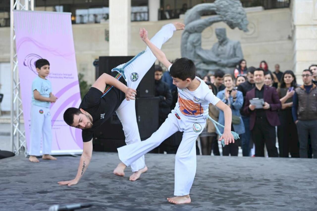 DOST İnklüziv İnkişaf və Yaradıcılıq Mərkəzi ilk dəfə İçərişəhərdə konsert layihəsini təqdim edib