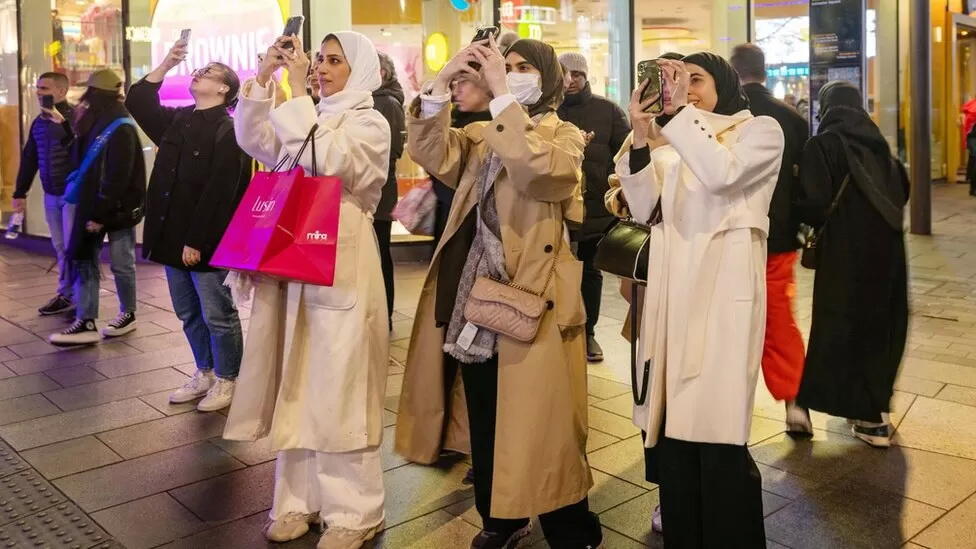 В центре Лондона впервые зажгли гирлянды в честь Рамадана