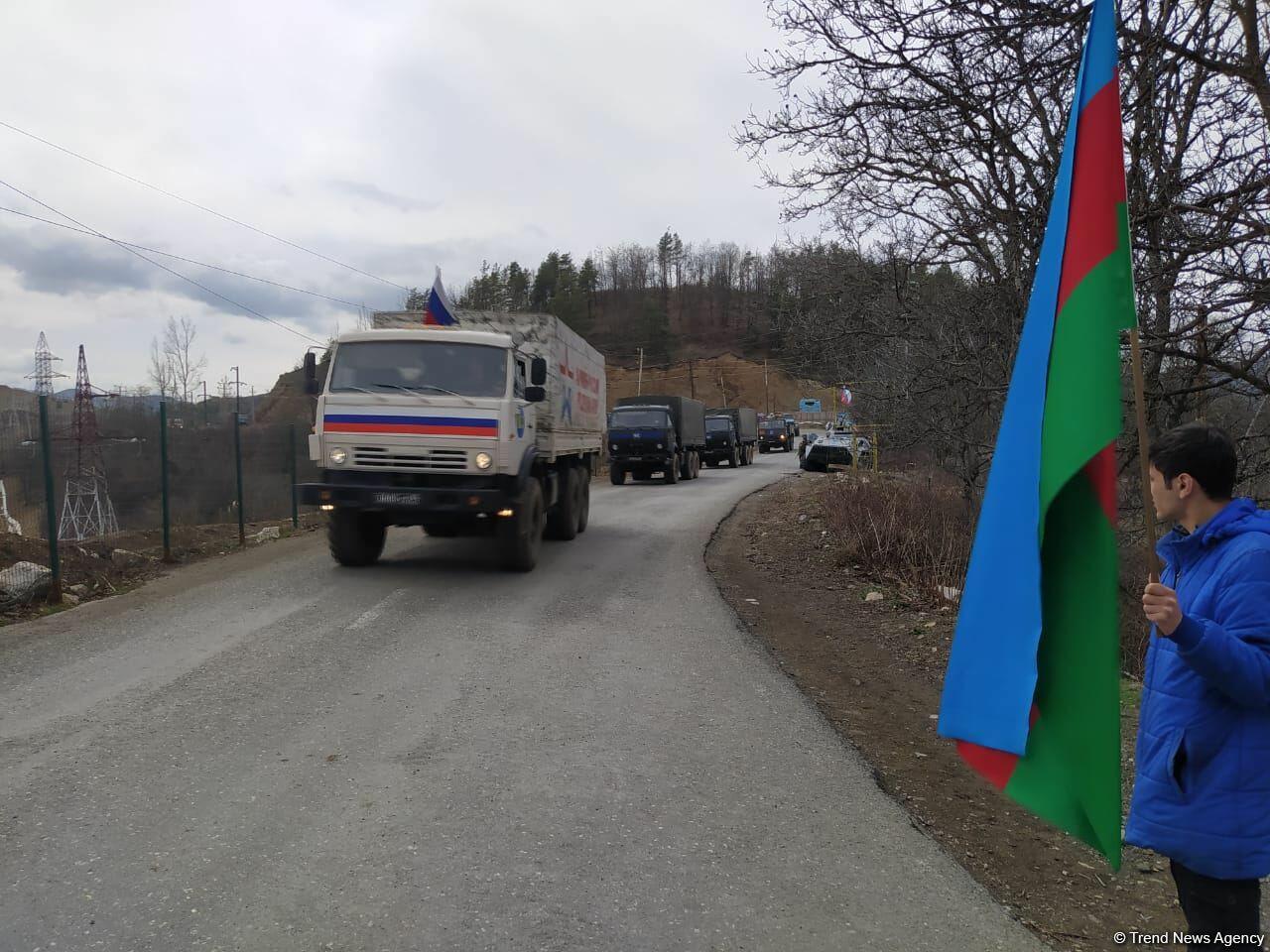 По Лачинской дороге проехала еще одна автоколонна миротворцев