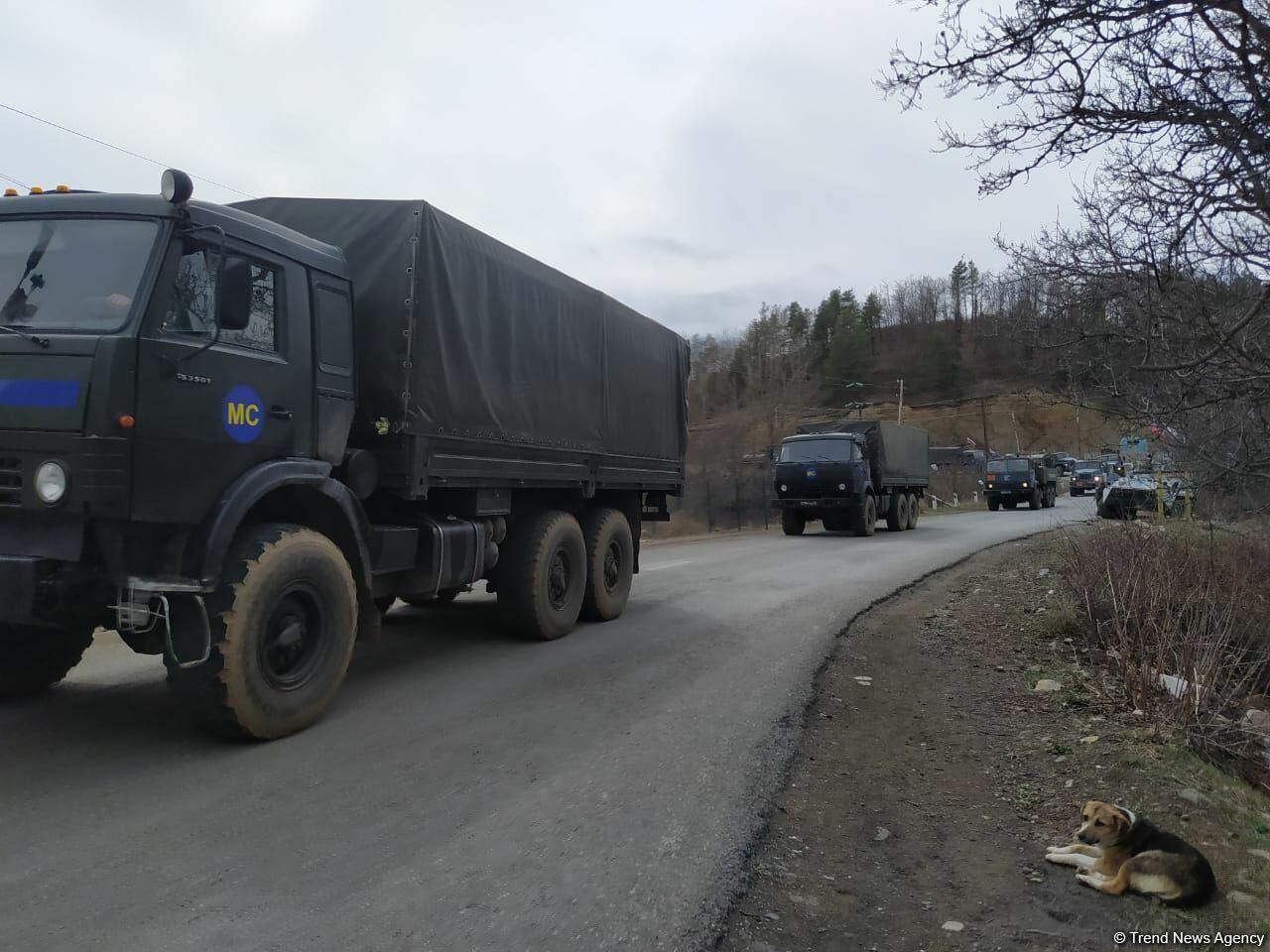 По Лачинской дороге проехала еще одна автоколонна миротворцев