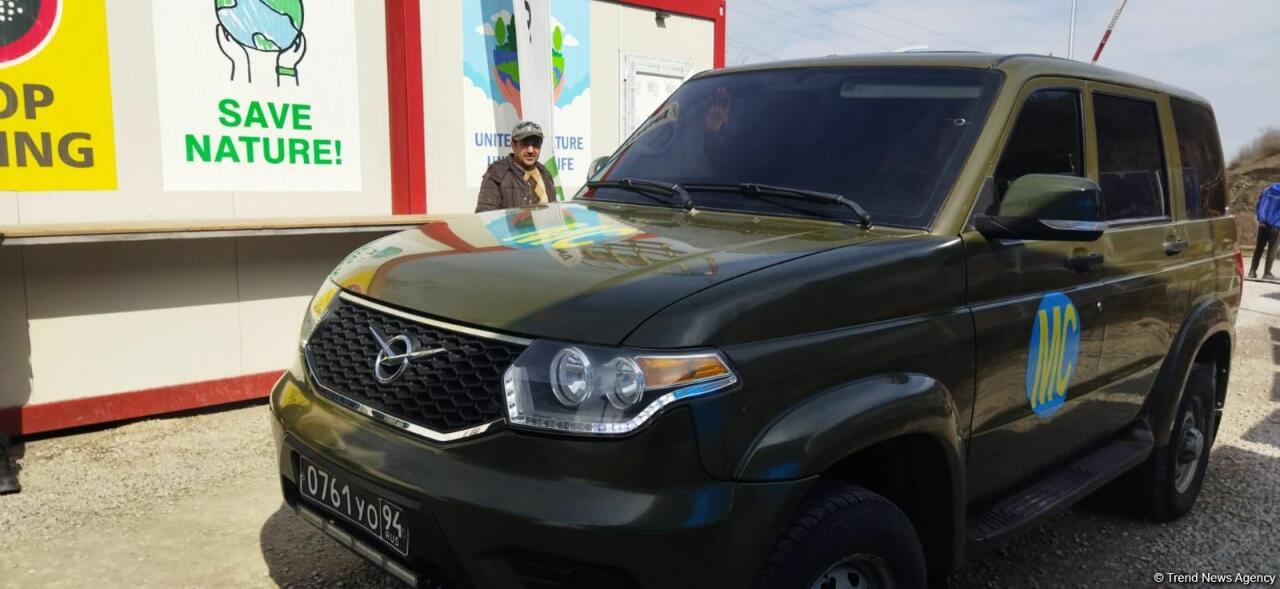 По Лачинской дороге проследовала очередная автоколонна миротворцев