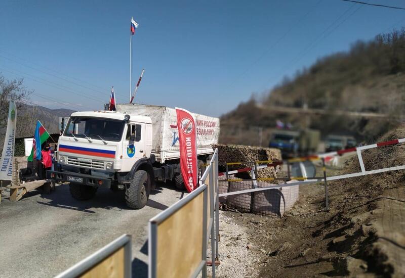 По Лачинской дороге проехала автоколонна миротворцев