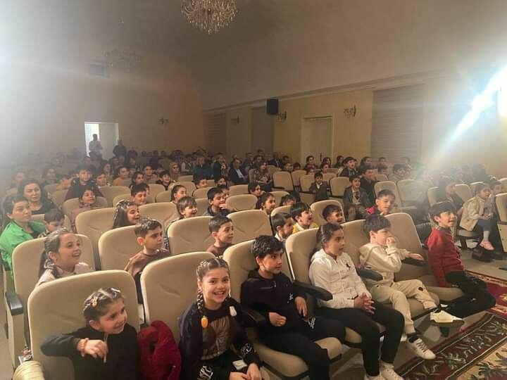 Лянкяран и Сальян встретил театральный кукольный праздник