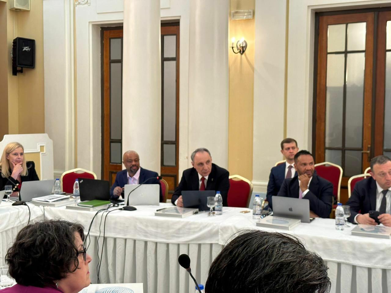 Baş prokuror Yunanıstanda işgüzar səfərdə olub