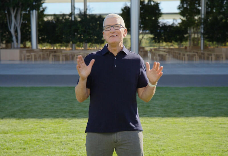 Глава Apple уехал в Китай
