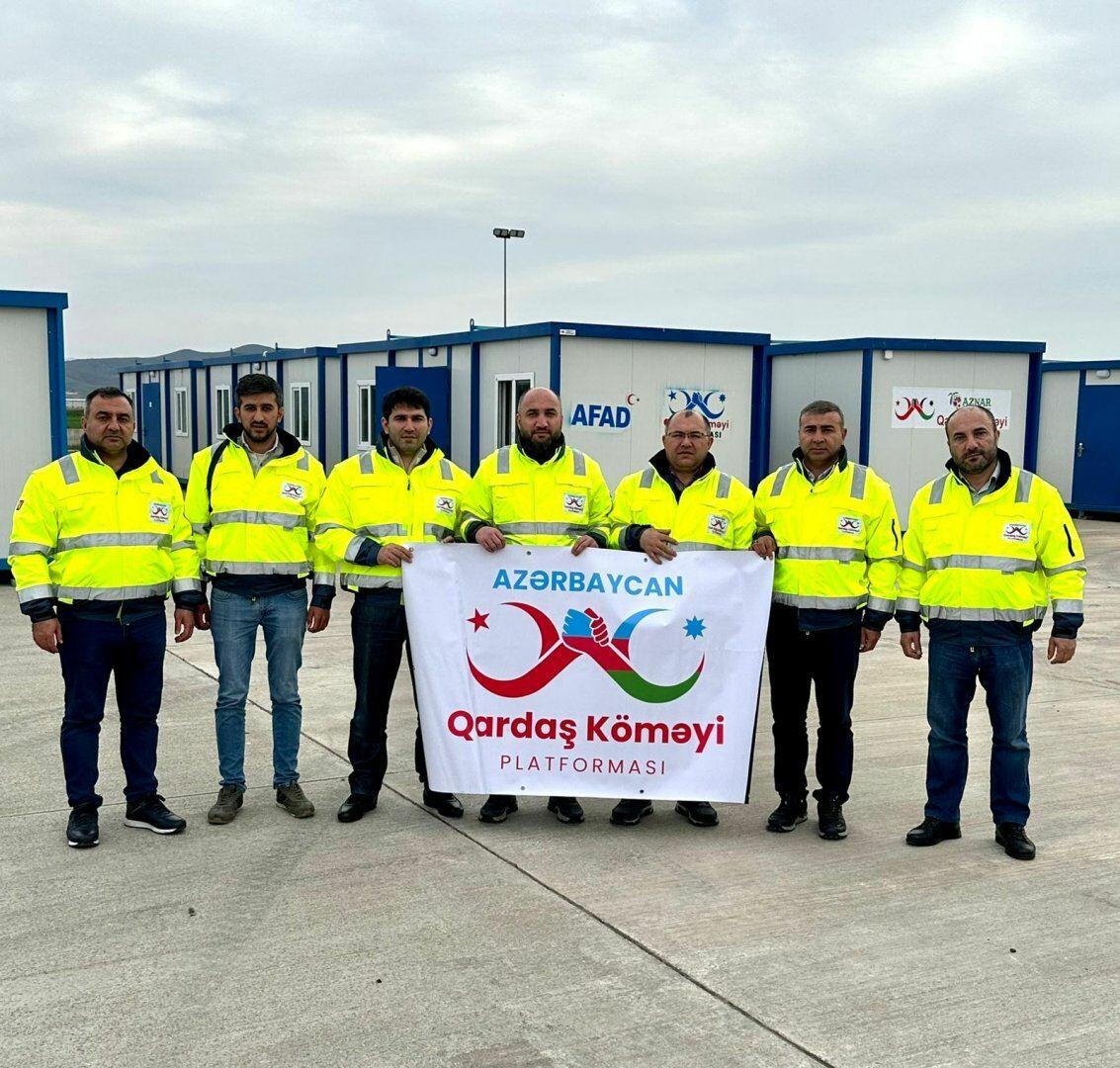 “Qardaş Köməyi platforması” nümayəndə heyəti növbəti dəfə Türkiyədə zəlzələ bölgəsinə səfər edib
